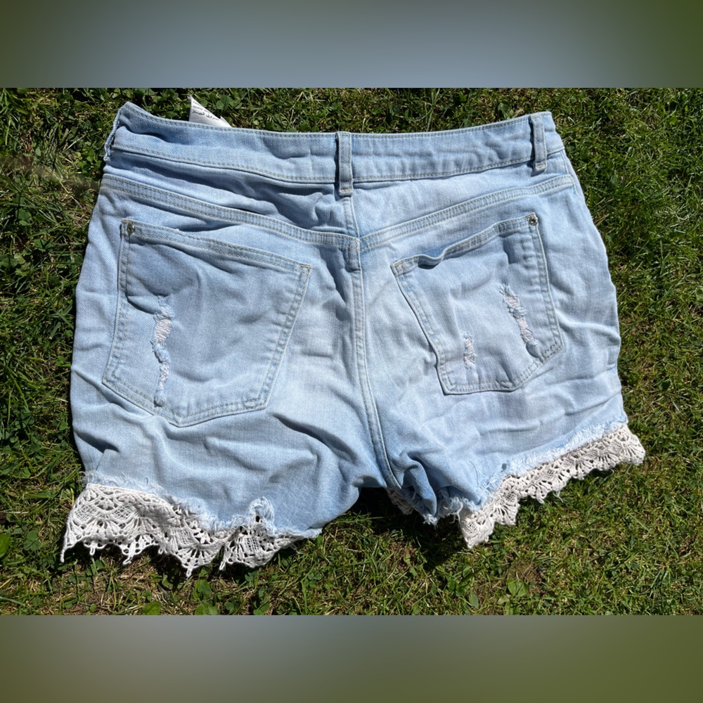 Women's Light Blue Jean Shorts with Lace Trim - Picture 5 of 7